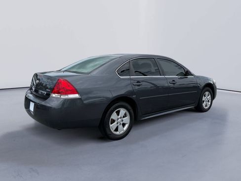 Used 2011 Chevrolet Impala LT FWD image 5