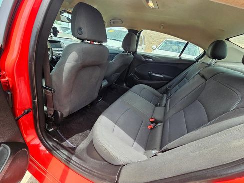 Used 2018 Chevrolet Cruze LT w/ LT Fleet Convenience Package FWD image 8