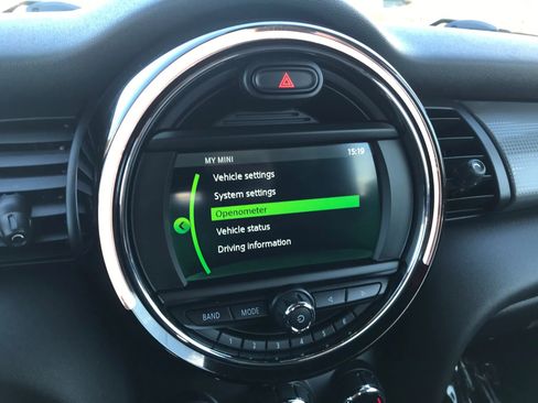 Used 2019 MINI Cooper Convertible image 28