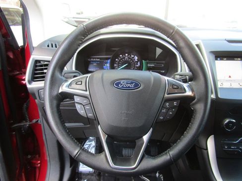 Used 2018 Ford Edge SEL w/ Equipment Group 201A image 13