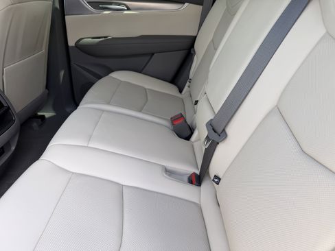 Certified 2023 Cadillac XT5 Premium Luxury w/ Technology Package image 17