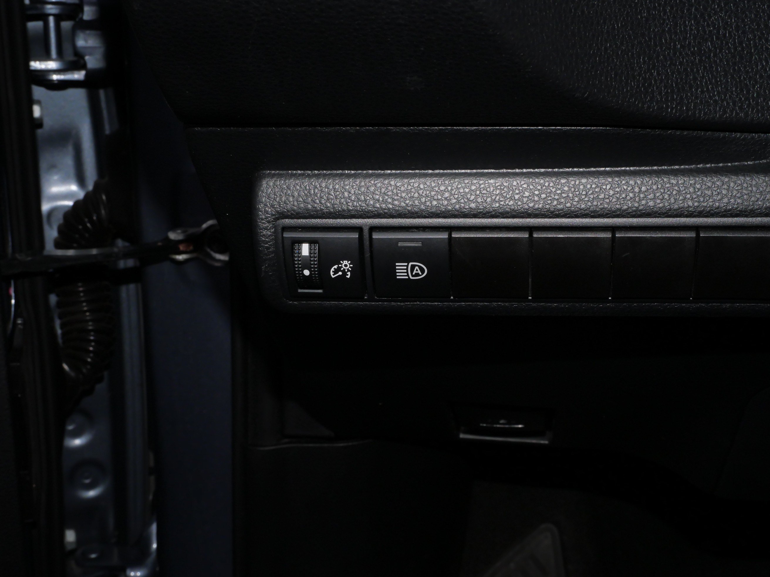 Certified 2024 Toyota Corolla LE FWD image 27