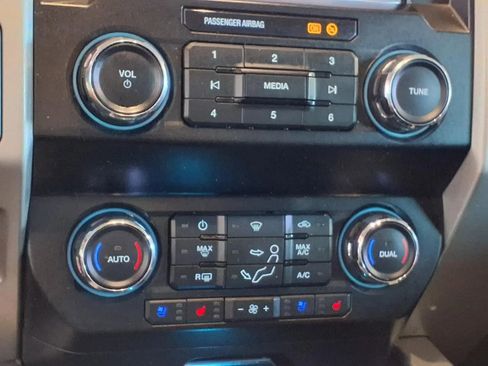 Used 2021 Ford F250 Lariat w/ Chrome Package image 23