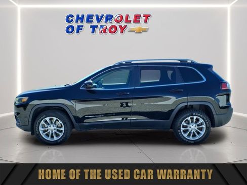 Used 2019 Jeep Cherokee Latitude w/ Popular Appearance Group AWD/4WD image 5