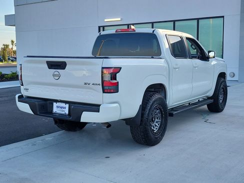 Used 2023 Nissan Frontier SV w/ Tow Package image 7