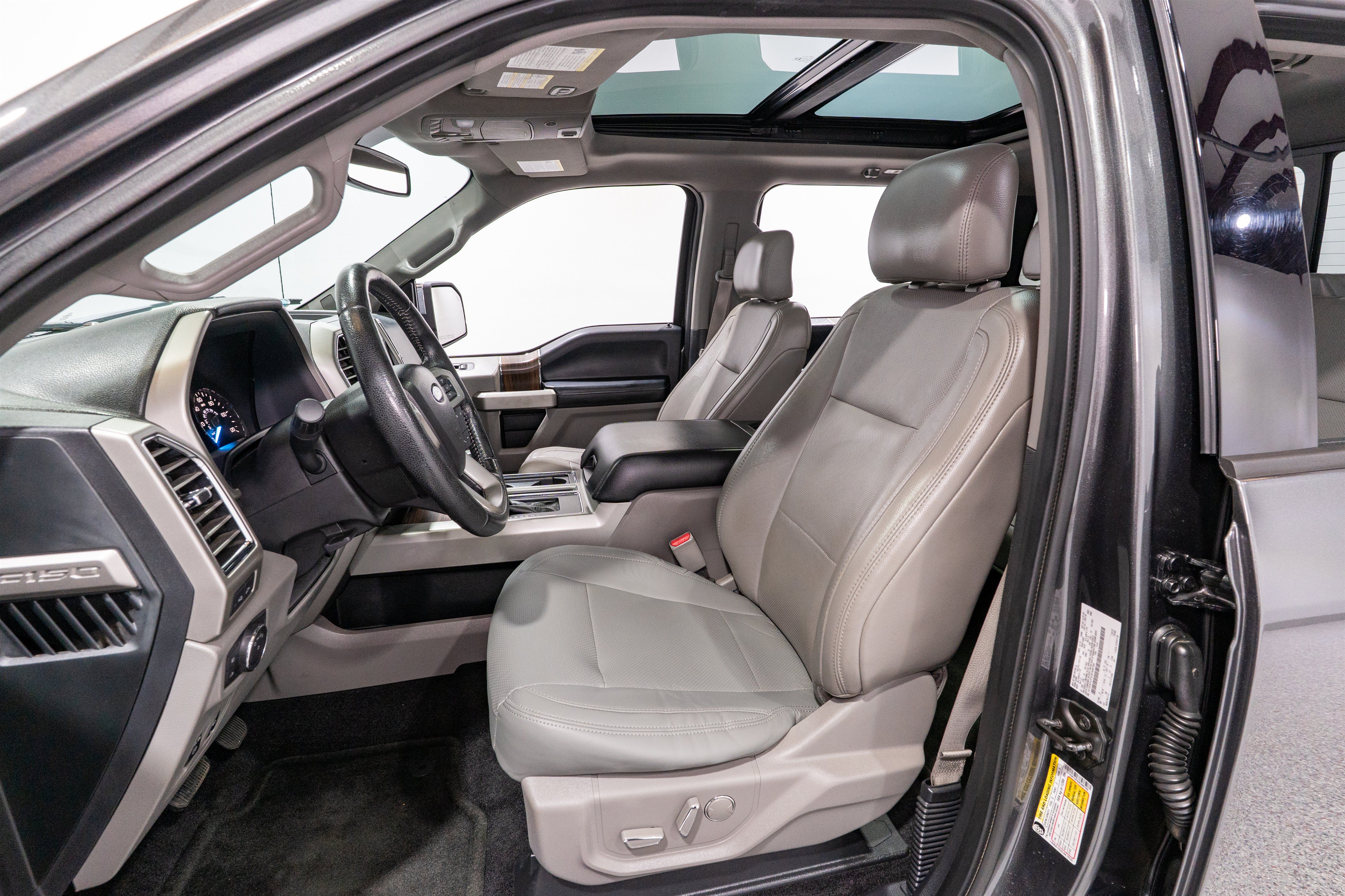 Used 2016 Ford F150 Lariat RWD image 18