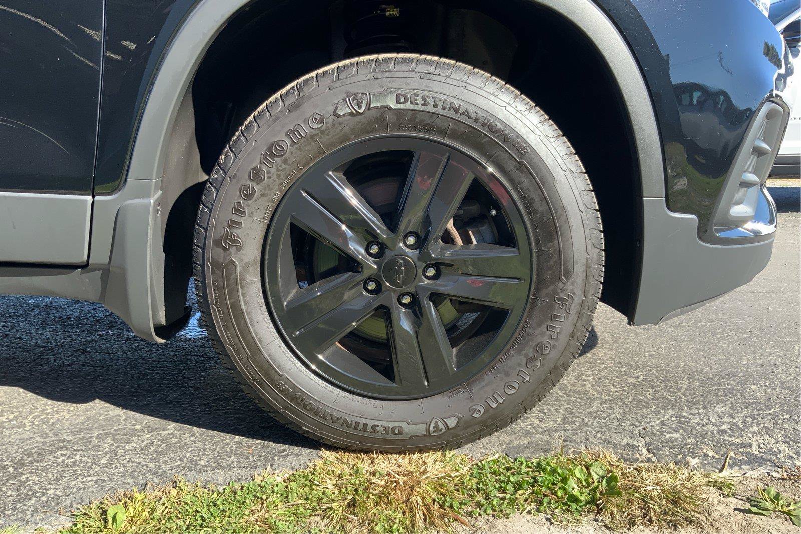 Used 2019 Chevrolet Trax LS w/ Tint and Cruise Package AWD/4WD image 25