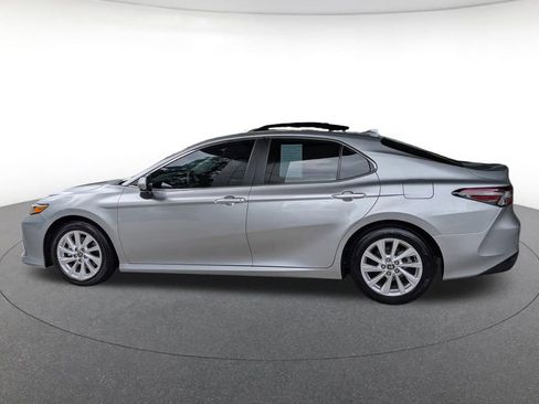 Used 2023 Toyota Camry LE FWD image 3