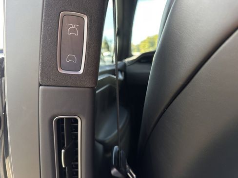 Used 2018 Tesla Model X 75D image 27