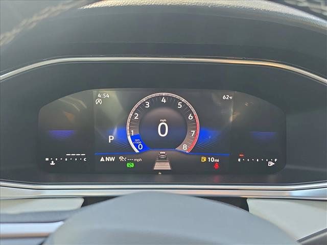 New 2026 Volkswagen Taos SE FWD image 11