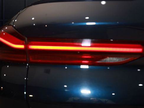 Used 2022 BMW X6 M w/ Executive Package image 39