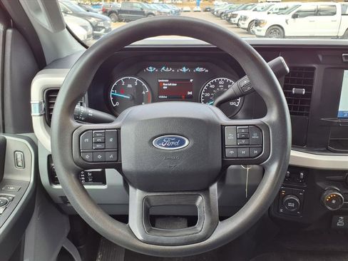 Used 2023 Ford F350 XLT image 31