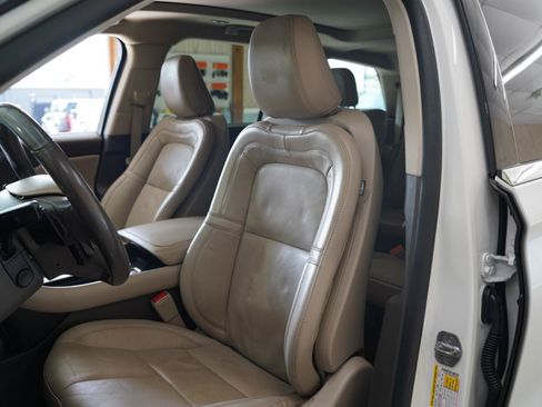 Used 2021 Lincoln Aviator Reserve w/ Elements Package Plus RWD image 26
