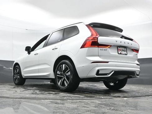 New 2026 Volvo XC60 B5 Plus w/ Protection Package Premier AWD/4WD image 44