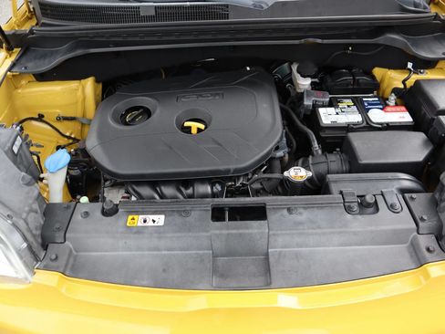 Used 2014 Kia Soul + FWD image 30