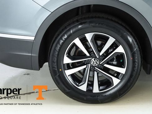 Used 2023 Volkswagen Tiguan S image 13