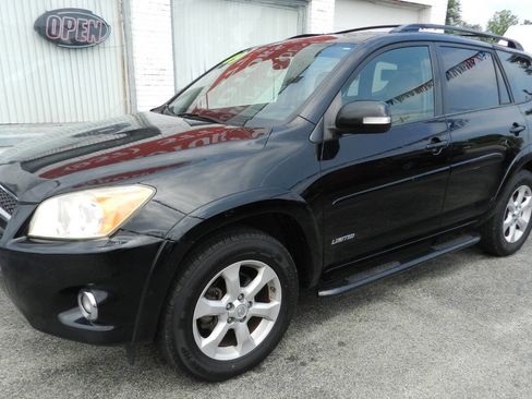 Used 2009 Toyota RAV4 Limited image 3