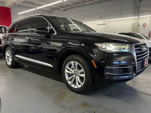 Used 2017 Audi Q7 3.0T Premium AWD/4WD image 5