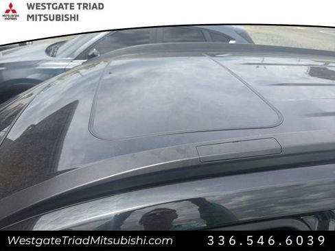Used 2024 Toyota Corolla Cross LE w/ Moonroof Package image 16