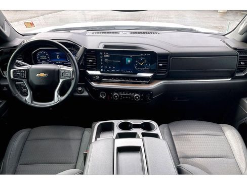 Used 2023 Chevrolet Silverado 1500 LT AWD/4WD image 16