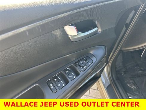 Used 2022 Hyundai Santa Fe SEL w/ Convenience + Premium Package image 20