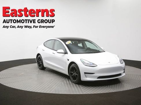 Used 2021 Tesla Model 3 Standard Range Plus RWD image 47