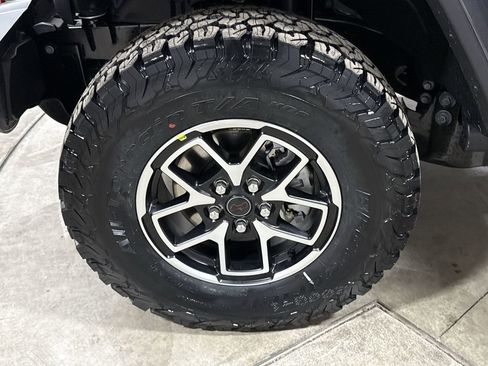 New 2026 Jeep Wrangler Unlimited Rubicon image 25