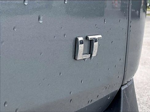 Used 2023 Chevrolet Traverse LT AWD/4WD image 9