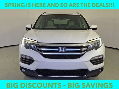 Used 2017 Honda Pilot Touring image 3