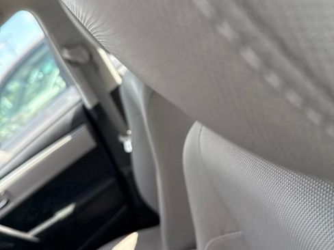 Used 2016 Toyota Corolla LE FWD image 11