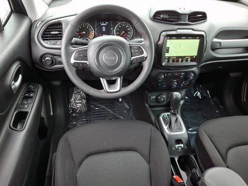 Used 2023 Jeep Renegade Latitude AWD/4WD image 11