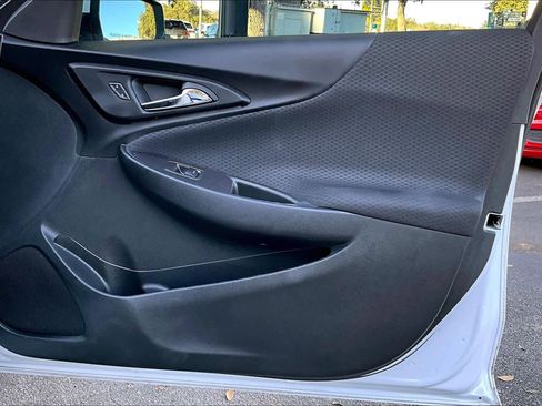 Used 2020 Chevrolet Malibu LT image 22