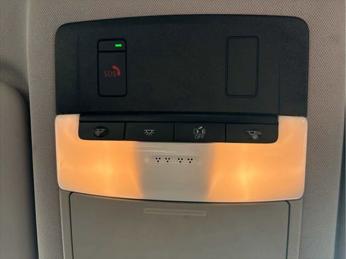 Used 2023 Nissan Rogue SV image 48