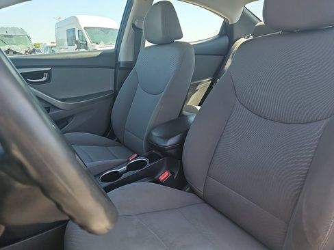Used 2014 Hyundai Elantra SE FWD image 14