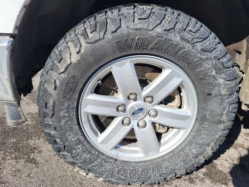 Used 2023 Ford F150 XLT w/ Trailer Tow Package image 15