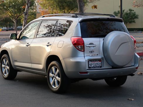Used 2008 Toyota RAV4 Limited image 4