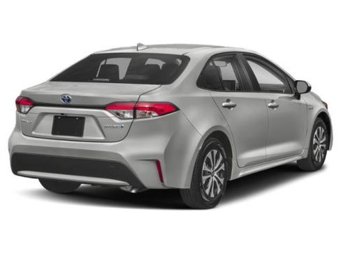 Used 2022 Toyota Corolla LE FWD image 2