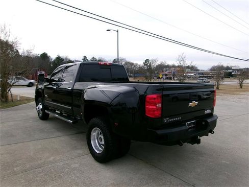 Used 2019 Chevrolet Silverado 3500 High Country w/ Duramax Plus Package image 5