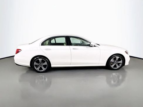 Used 2020 Mercedes-Benz E 350 4MATIC Sedan image 11