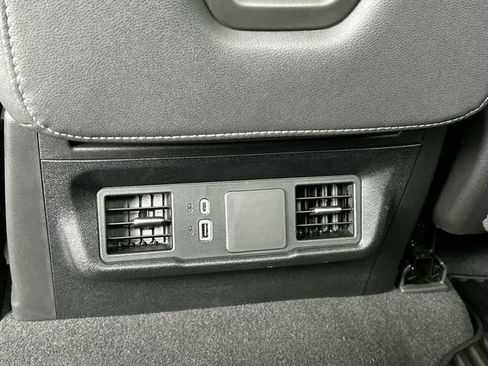 Used 2024 Chevrolet Silverado 2500 Custom w/ Custom Convenience Package image 21