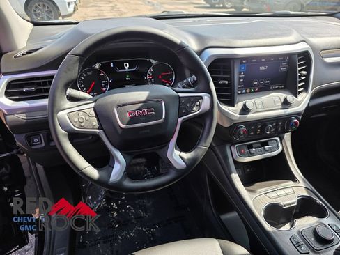Used 2023 GMC Acadia SLT w/ Technology Package AWD/4WD image 21