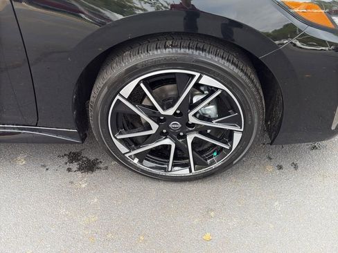 New 2025 Nissan Sentra SR image 9