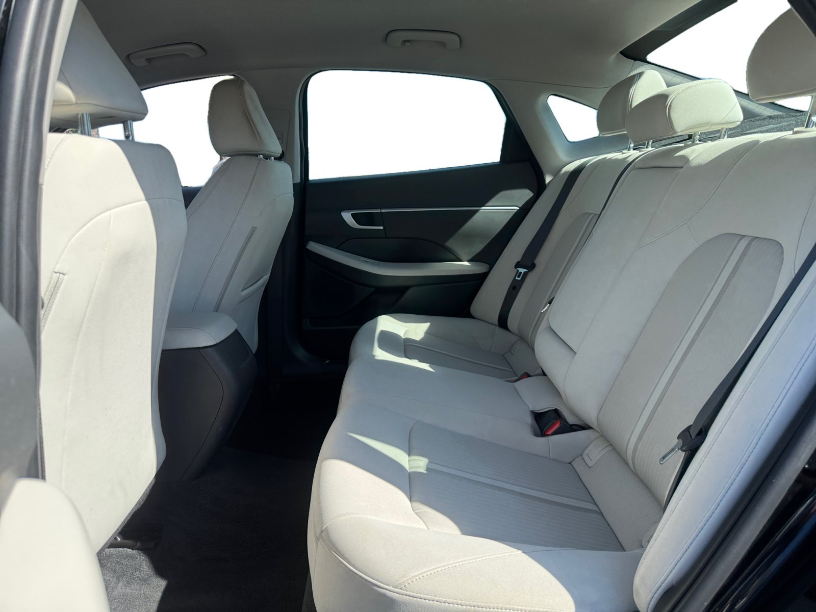 Used 2025 Hyundai Sonata SEL FWD image 13