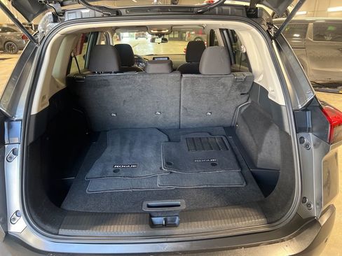 Certified 2021 Nissan Rogue S image 12