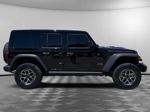 Used 2025 Jeep Wrangler Unlimited Rubicon w/ Steel Bumper Group AWD/4WD image 6