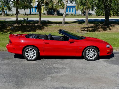 Used 2000 Chevrolet Camaro Z28 w/ SS Performance/Appearance Pkg image 27