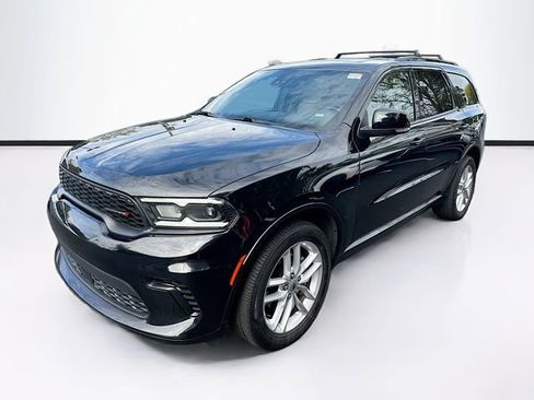 Used 2024 Dodge Durango GT image 3