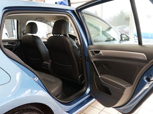 Used 2016 Volkswagen e-Golf SEL Premium image 49