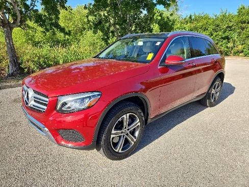 Used 2019 Mercedes-Benz GLC 300 4MATIC image 1