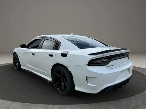 Used 2019 Dodge Charger R/T image 5